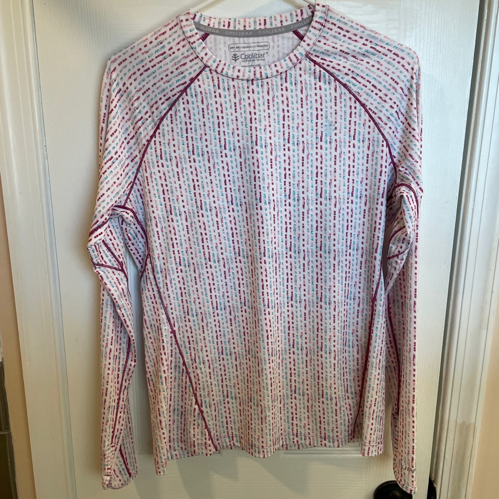 Coolibar Devi shirt. Long sleeve fitness shirt with UPF